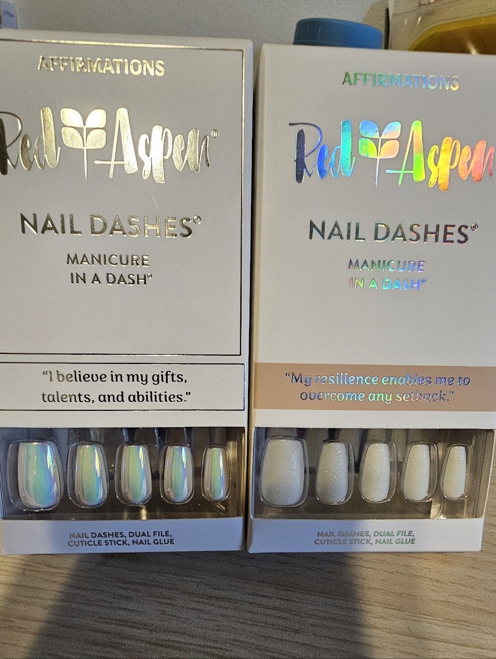 Red Aspen Nail Dashes Women's Press-On Nails - Iridescent & Glittery White